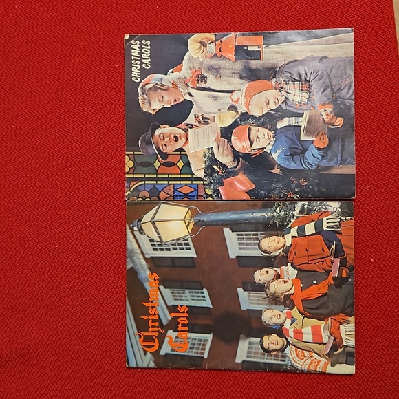 Lot of 5 vintage bank promo Christmas Holiday song booklets 3 designs EUC - Picture 3 of 16